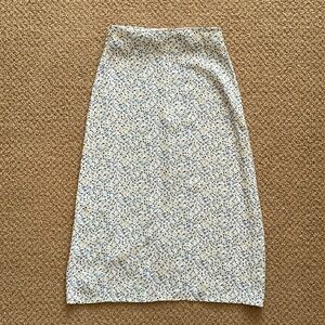 Brandy Melville Blue and Cream Floral Midi Skirt